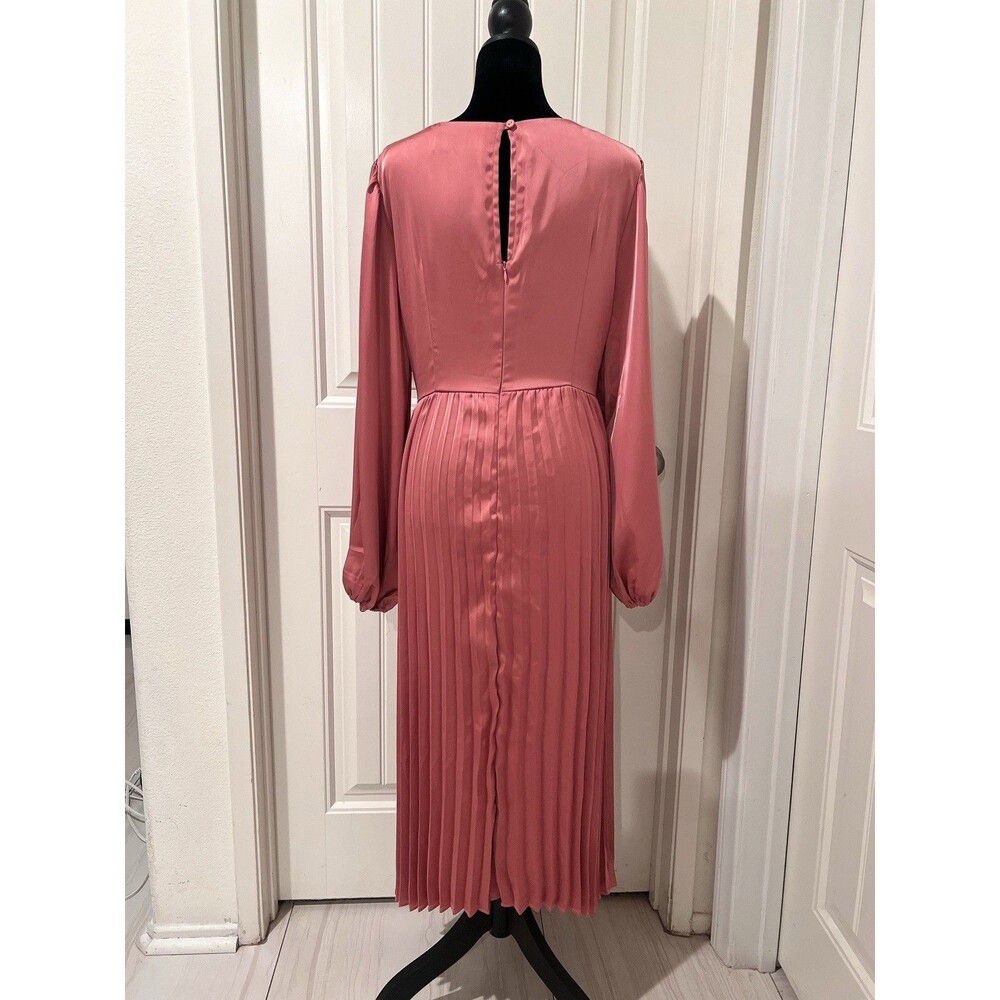 Petal & Pup Women's Noelle Twist Front Pleated Midi Dress Cocktail Size L Blush - Picture 12 of 16